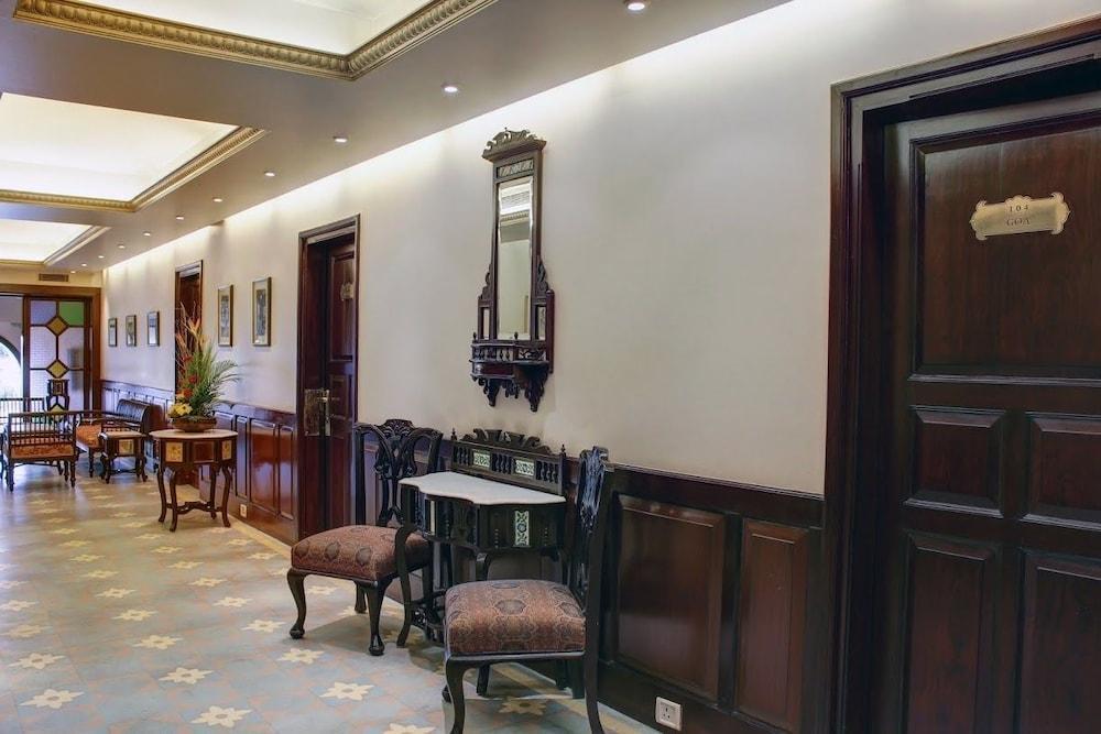 Palace On Ganges - Heritage Hotel Varanasi Ngoại thất bức ảnh