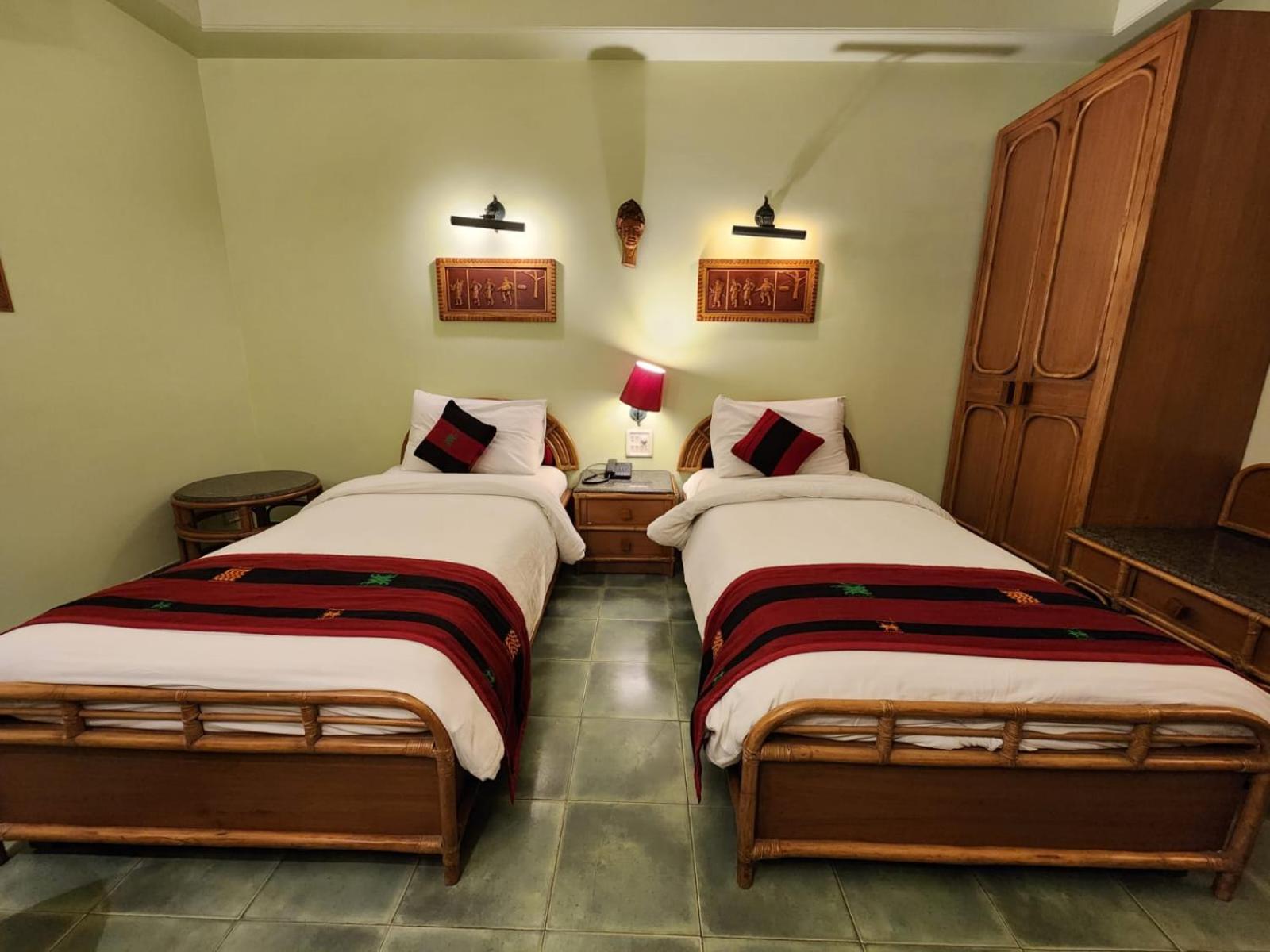 Palace On Ganges - Heritage Hotel Varanasi Ngoại thất bức ảnh